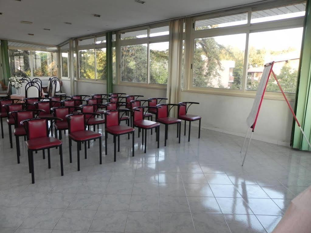 Hotel Villa Robinia Genzano di Roma Exterior foto